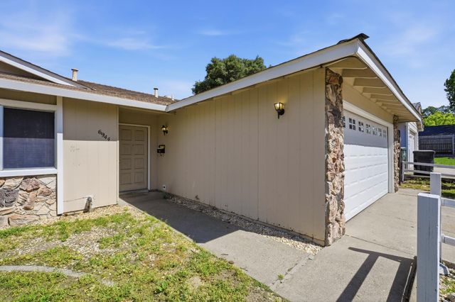 6944 Woodmore Oaks Dr, Orangevale, CA 95662