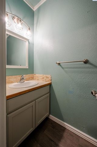 6112 Woodbine Drive, Pasco, WA 99301