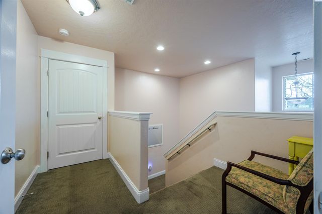 6112 Woodbine Drive, Pasco, WA 99301