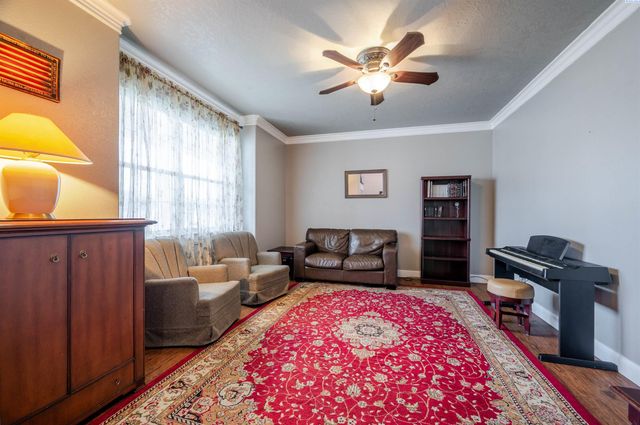 6112 Woodbine Drive, Pasco, WA 99301