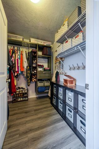 6112 Woodbine Drive, Pasco, WA 99301