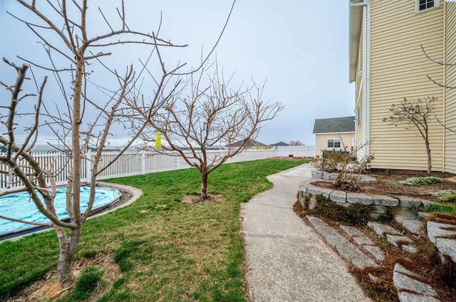 6112 Woodbine Drive, Pasco, WA 99301