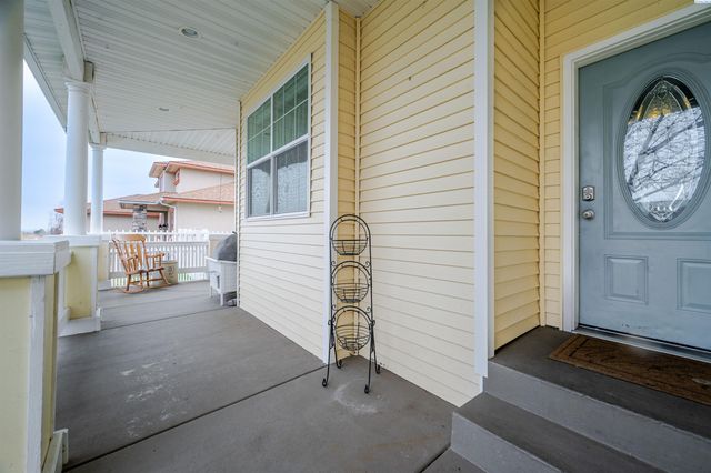 6112 Woodbine Drive, Pasco, WA 99301