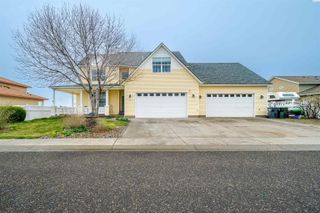 6112 Woodbine Drive, Pasco, WA 99301