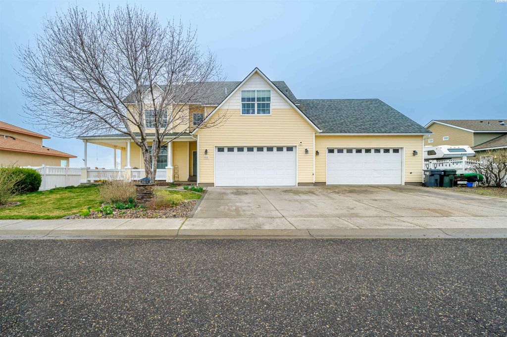 6112 Woodbine Drive, Pasco, WA 99301