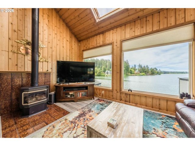 4040 Ne 20TH St, Otis, OR 97368