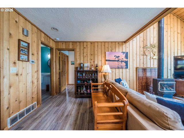 4040 Ne 20TH St, Otis, OR 97368