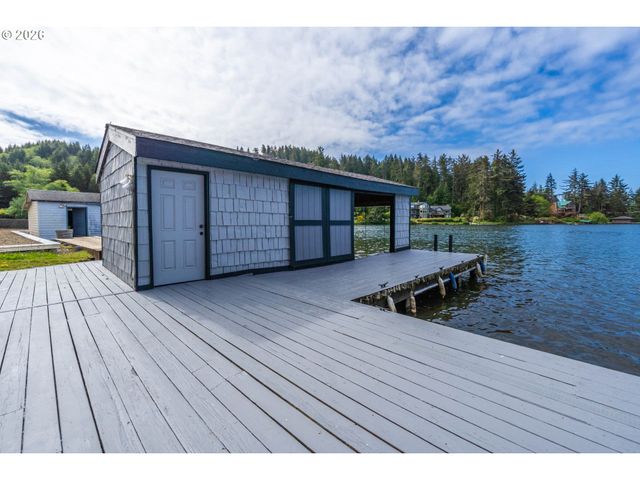 4040 Ne 20TH St, Otis, OR 97368