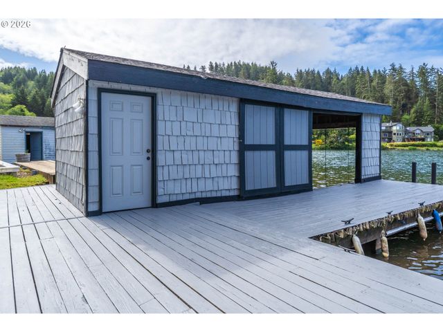 4040 Ne 20TH St, Otis, OR 97368