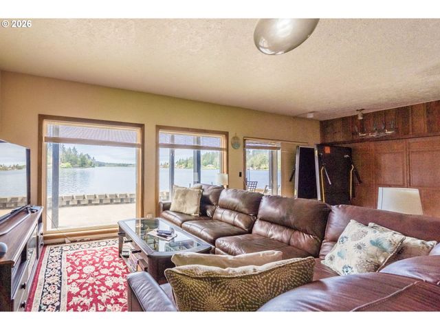 4040 Ne 20TH St, Otis, OR 97368