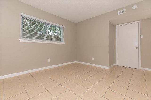 9707 N Timberside Drive 22, Houston, TX 77025