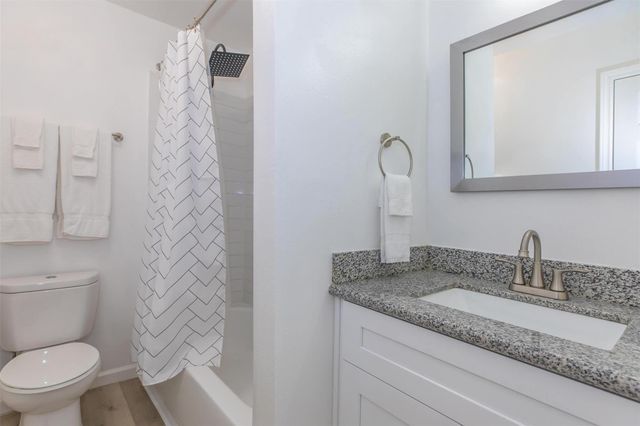 9707 N Timberside Drive 22, Houston, TX 77025