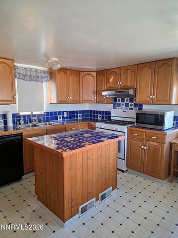 144 M Street, Hawthorne, NV 89415