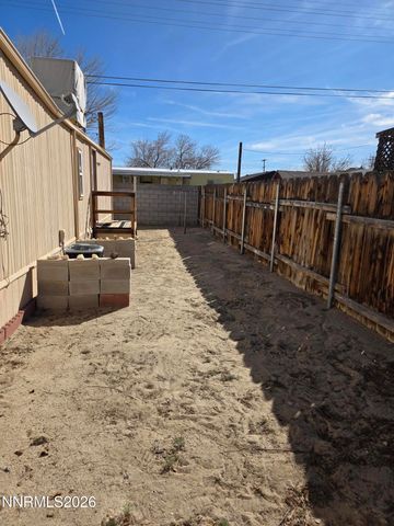 144 M Street, Hawthorne, NV 89415