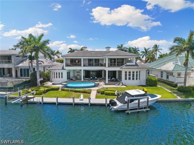 339 Devils Bight, Naples, FL 34103