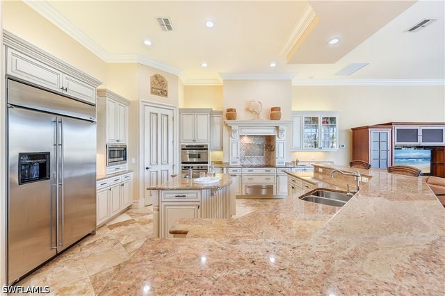 339 Devils Bight, Naples, FL 34103