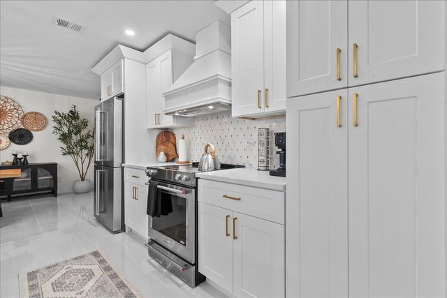 1896 71st Street S, Boynton Beach, FL 33426