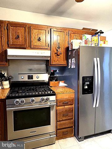 805 CROZIER AVE, National Park, NJ 08063