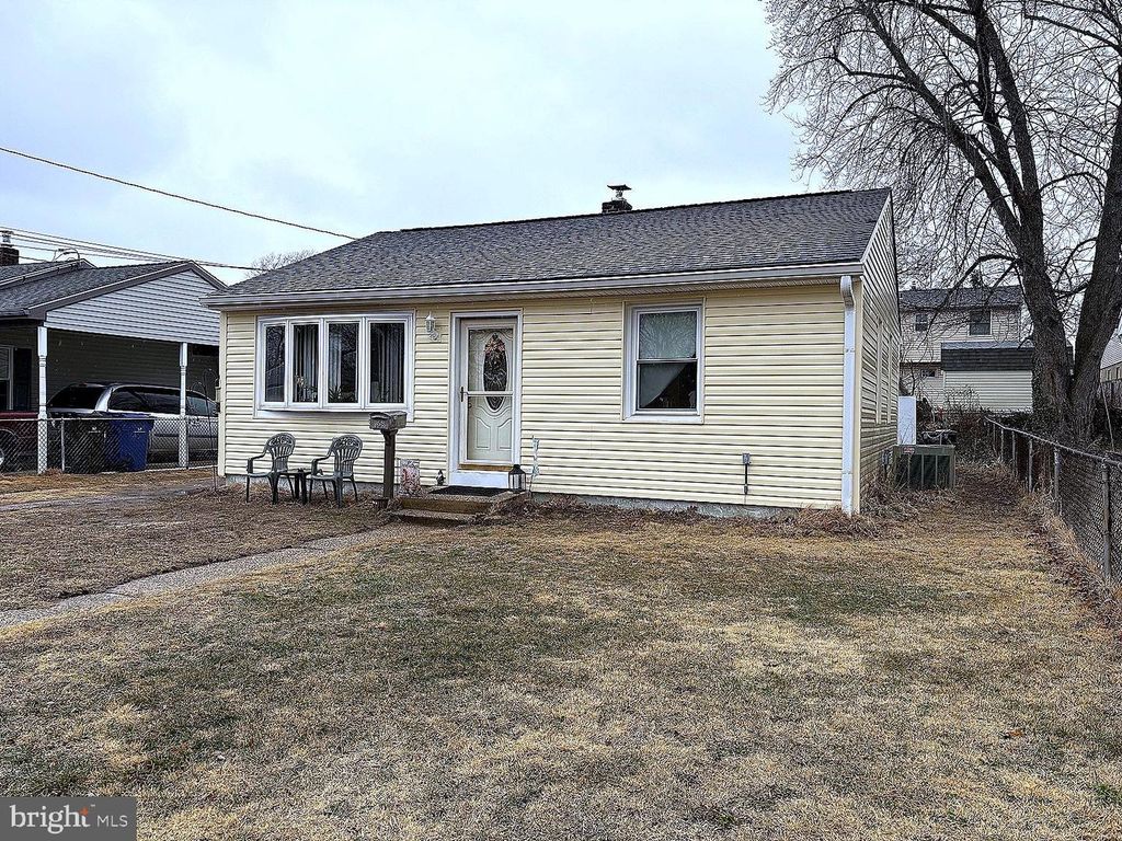 805 CROZIER AVE, National Park, NJ 08063