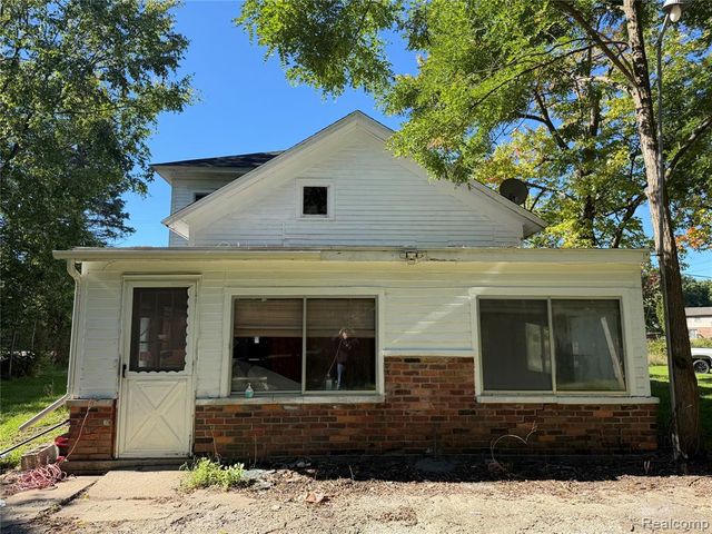 16649 Dixie Highway, Davisburg, MI 48350