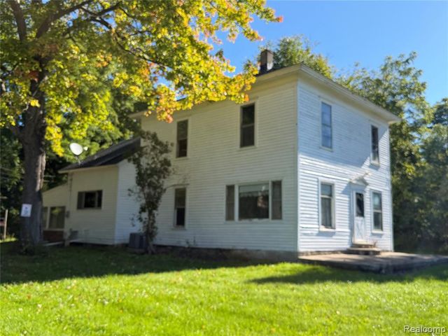 16649 Dixie Highway, Davisburg, MI 48350