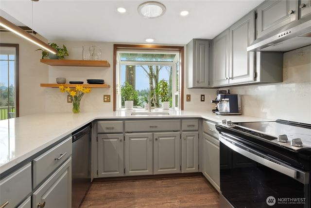 3715 Goldcrest Heights NW, Olympia, WA 98502