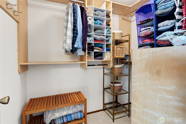 3715 Goldcrest Heights NW, Olympia, WA 98502