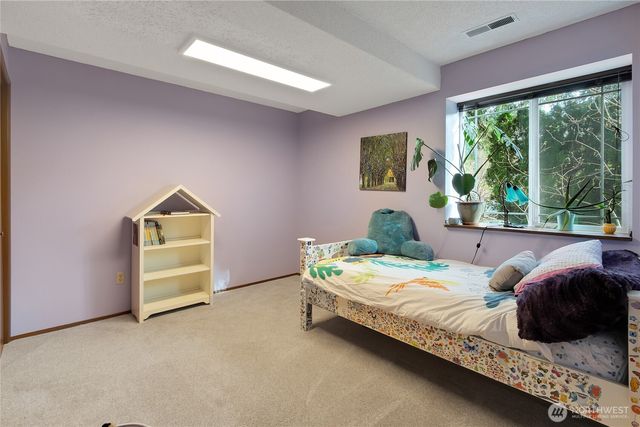 3715 Goldcrest Heights NW, Olympia, WA 98502