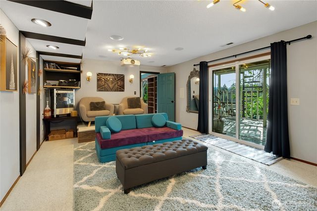 3715 Goldcrest Heights NW, Olympia, WA 98502