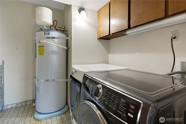 3715 Goldcrest Heights NW, Olympia, WA 98502