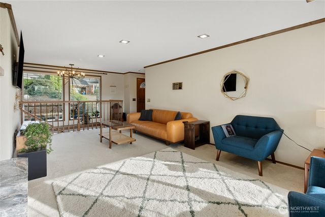 3715 Goldcrest Heights NW, Olympia, WA 98502