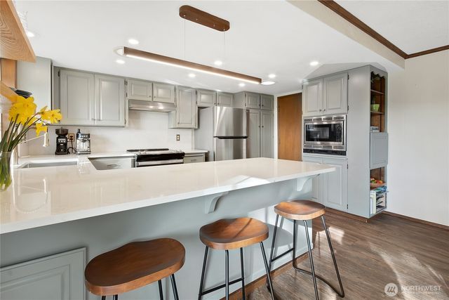 3715 Goldcrest Heights NW, Olympia, WA 98502