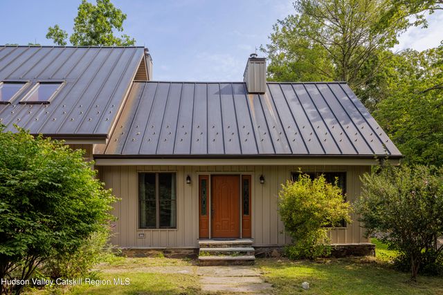 115 Bellwood Lane, Saugerties, NY 12477