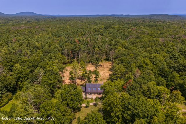 115 Bellwood Lane, Saugerties, NY 12477