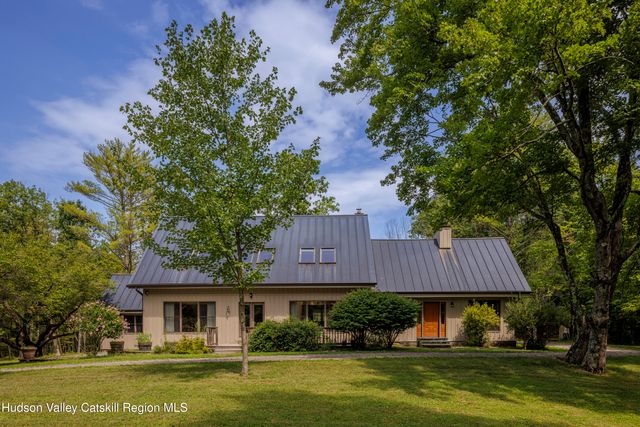 115 Bellwood Lane, Saugerties, NY 12477