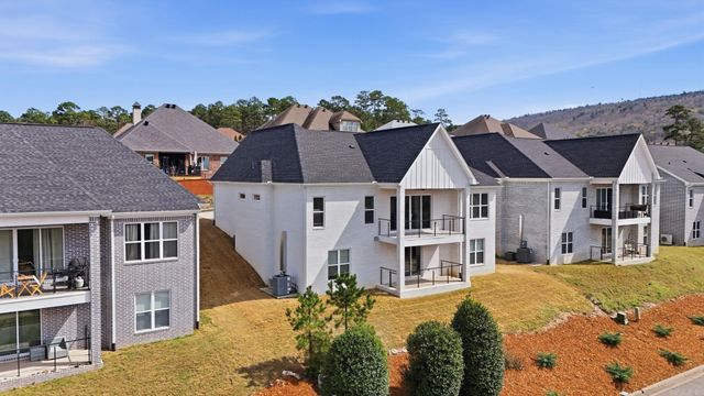 83 Tournay Circle, Little Rock, AR 72223