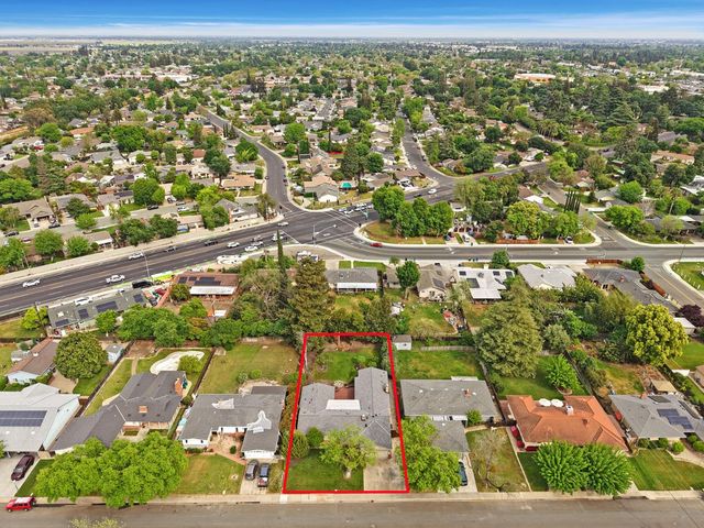 8406 De Anza Ave, Stockton, CA 95209