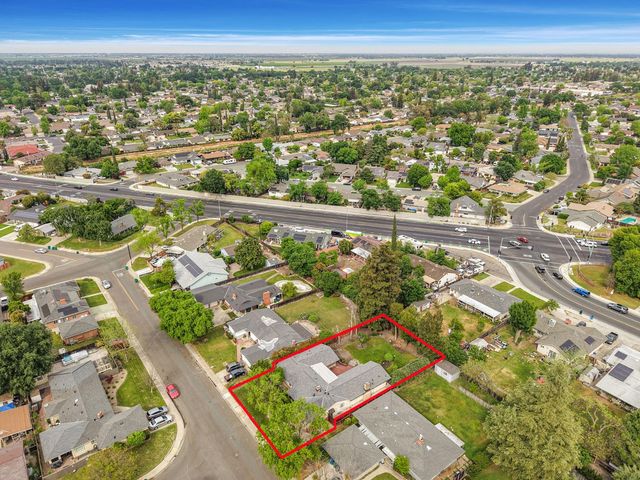 8406 De Anza Ave, Stockton, CA 95209