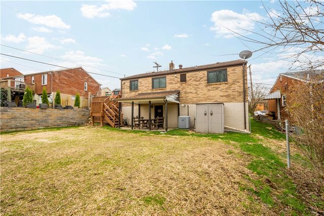 742 Esther St, Overbrook, PA 15227