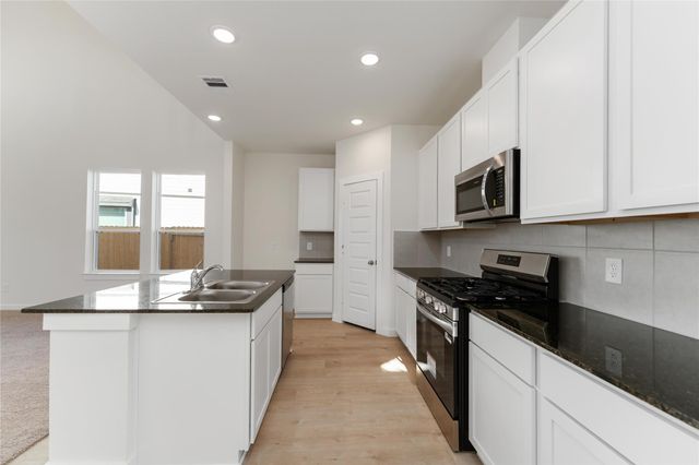 16812 Needlepoint Drive, Conroe, TX 77302