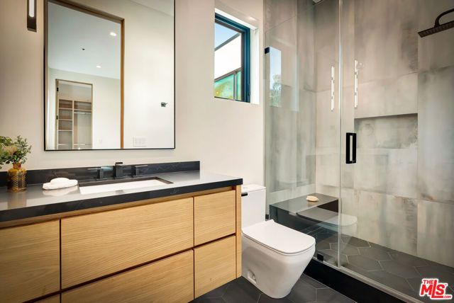 15743 Hesby Street, Encino (los Angeles), CA 91436