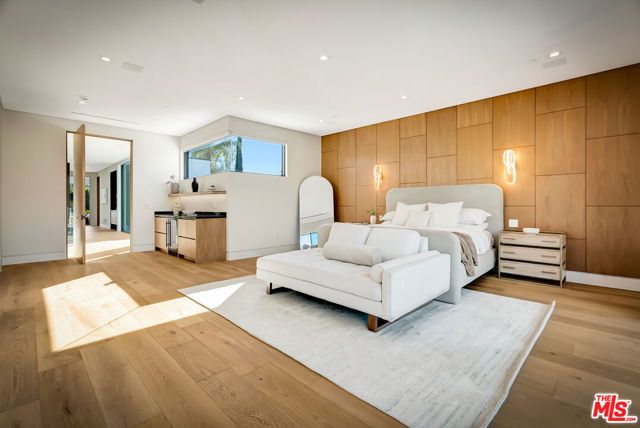 15743 Hesby Street, Encino (los Angeles), CA 91436