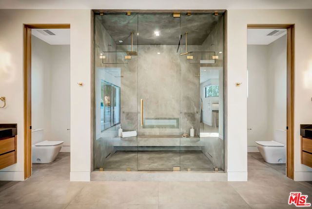 15743 Hesby Street, Encino (los Angeles), CA 91436