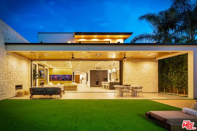 15743 Hesby Street, Encino (los Angeles), CA 91436