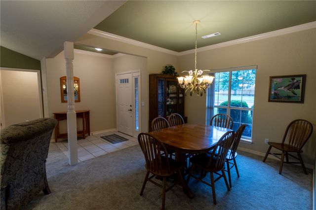 7 W Northaven Street, Farmington, AR 72730