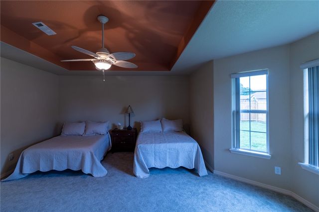 7 W Northaven Street, Farmington, AR 72730