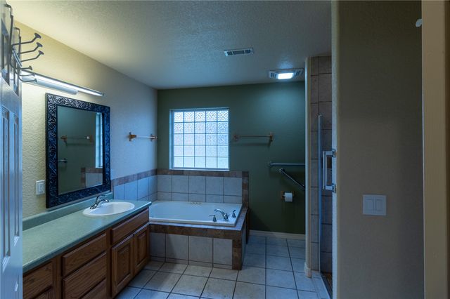 7 W Northaven Street, Farmington, AR 72730