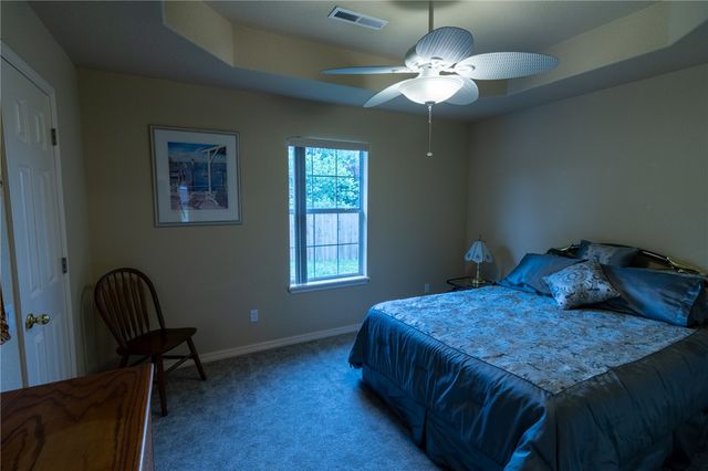 7 W Northaven Street, Farmington, AR 72730