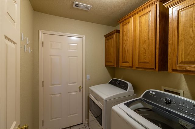 7 W Northaven Street, Farmington, AR 72730