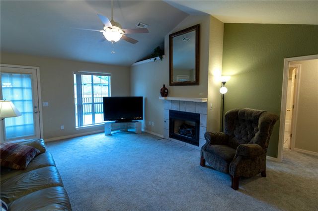 7 W Northaven Street, Farmington, AR 72730